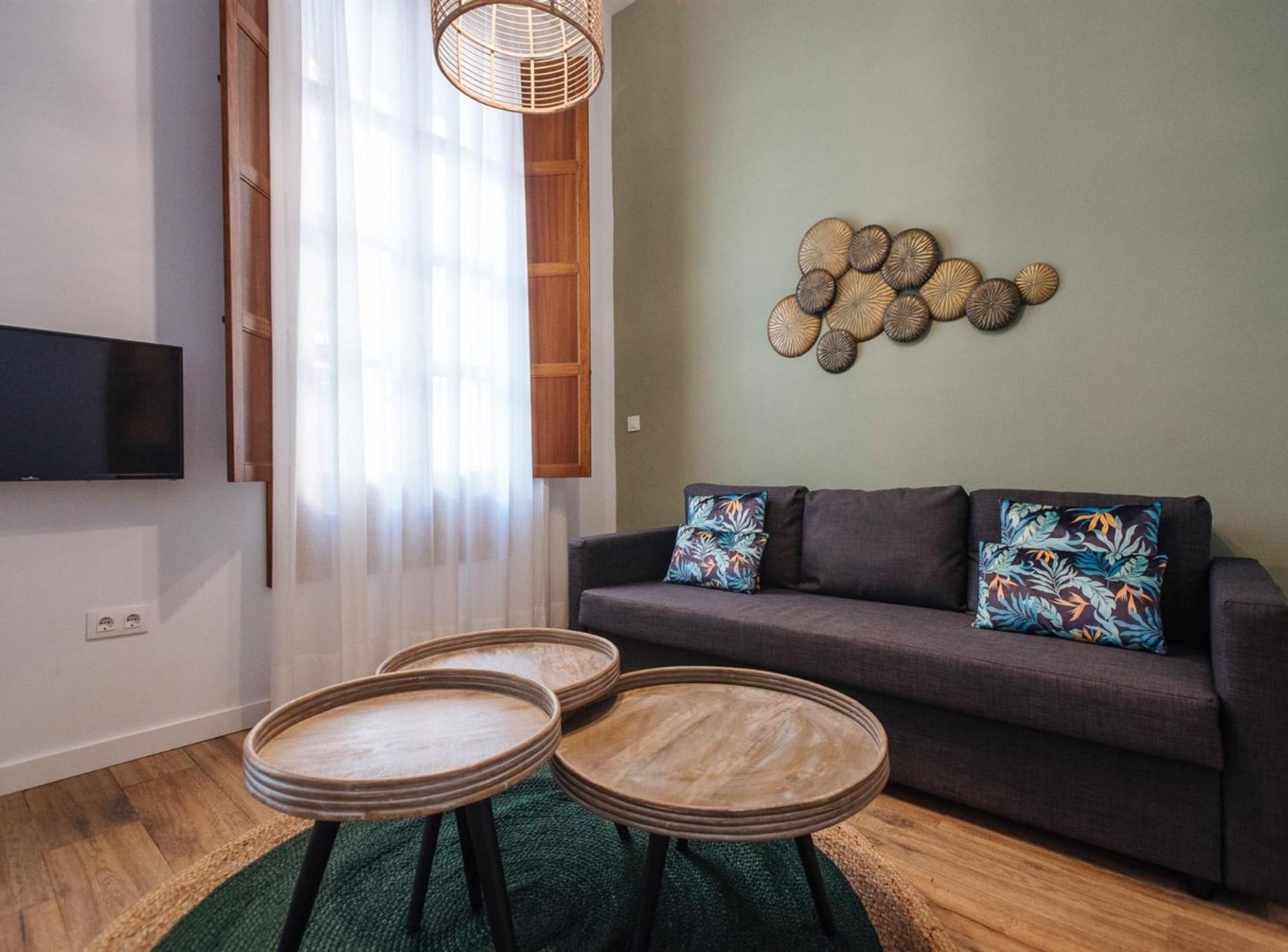 Lola de Triana Apartments